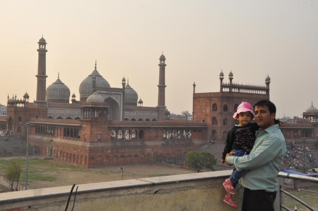 Hotel Al Gulzar Delhi  Buitenkant foto